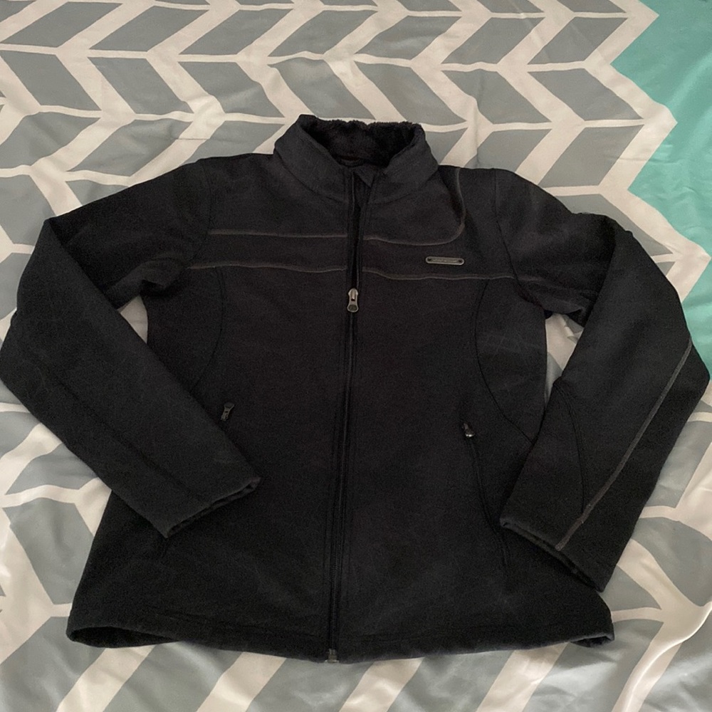 Under Armour Women’s fitted jacket. Black Medium